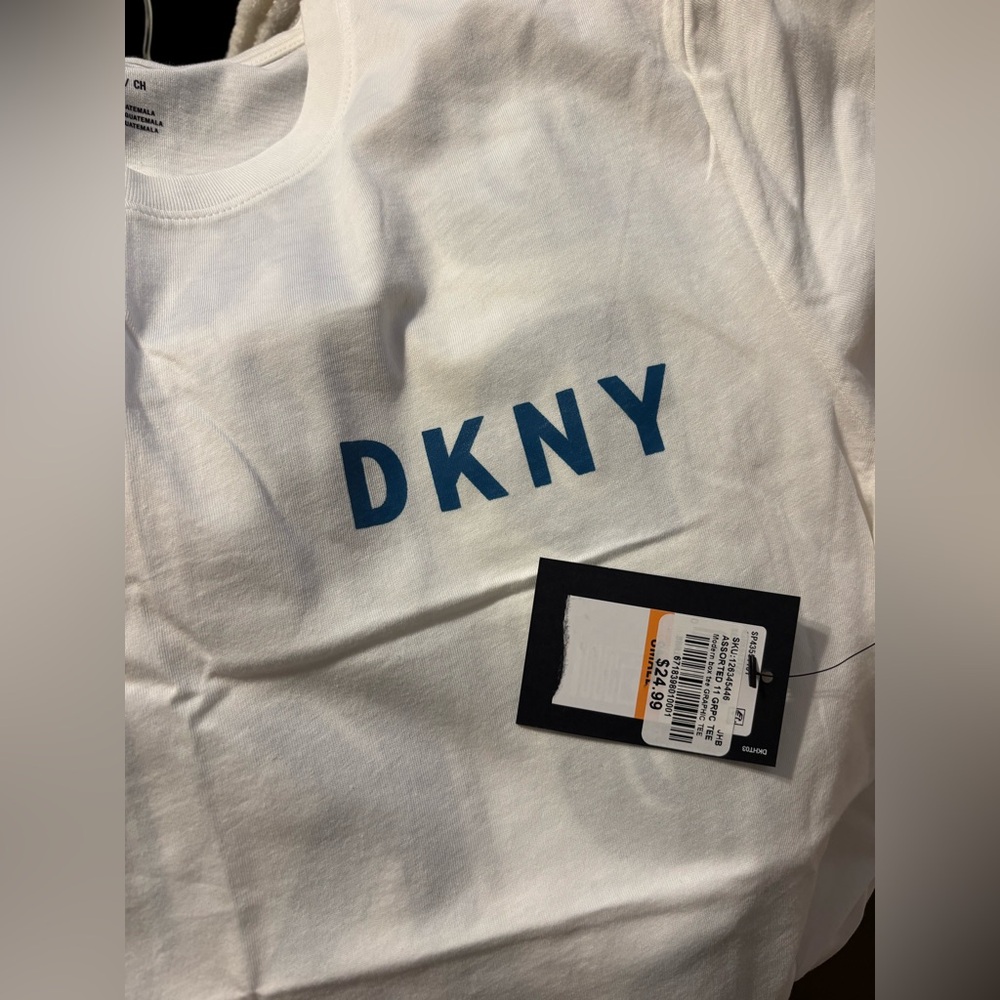 NWT DKNY T-Shirt